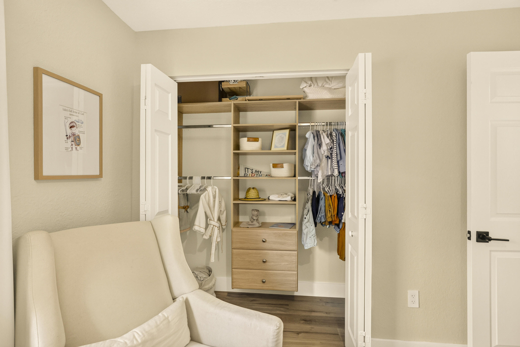 7630 Topiary Avenue - Photo 33