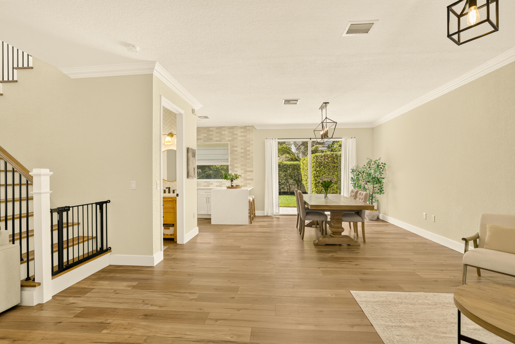 7630 Topiary Avenue - Photo 12