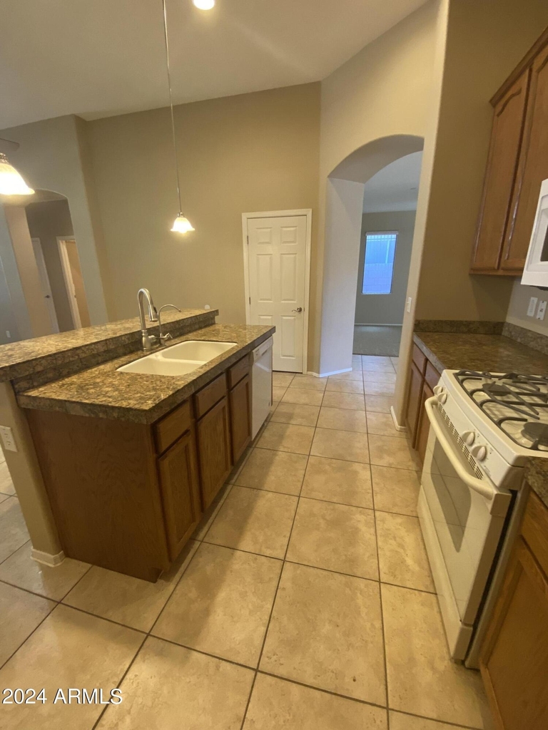 13510 W Avalon Drive - Photo 13