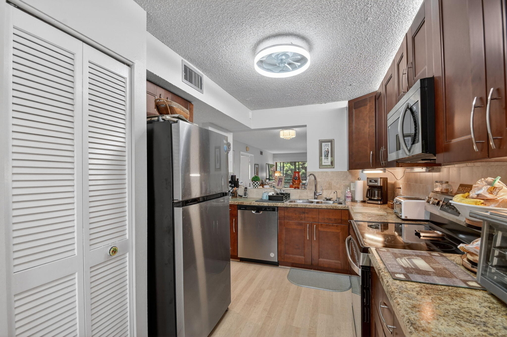 10173 Mangrove Drive - Photo 10