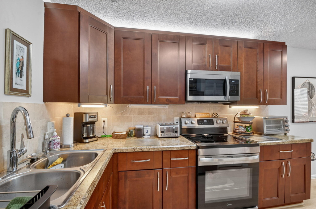 10173 Mangrove Drive - Photo 13