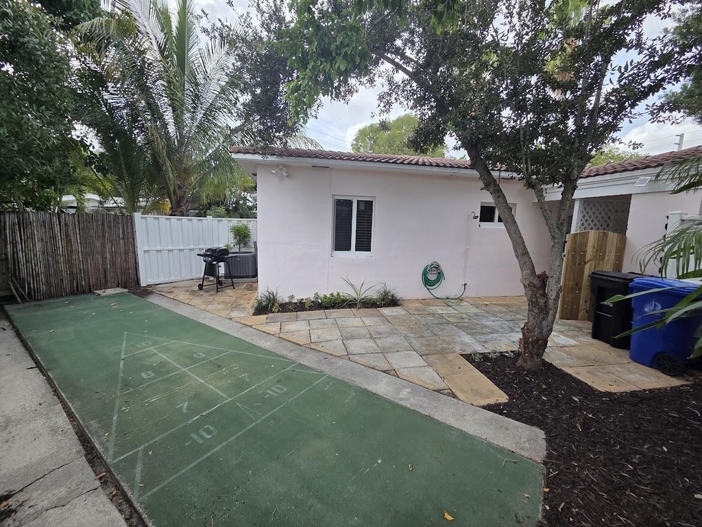 1152 Bayview Drive - Photo 23