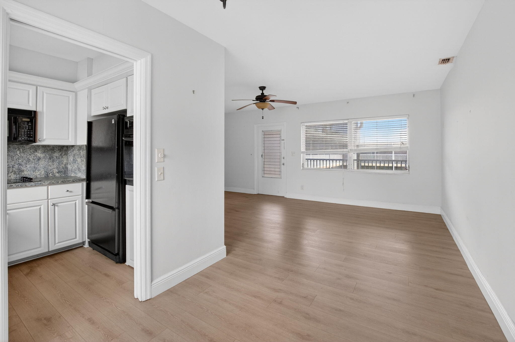 426 Ne 7th Avenue - Photo 15