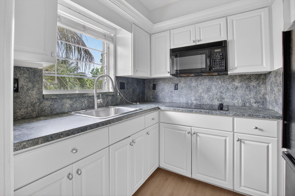 426 Ne 7th Avenue - Photo 17