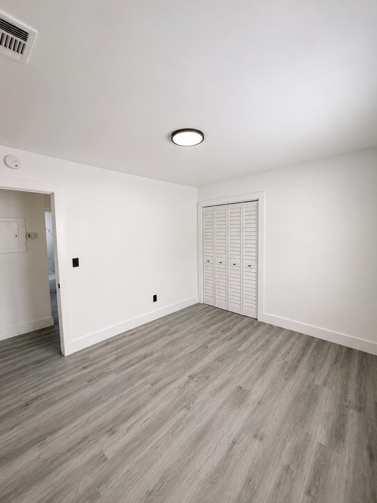 2126 Nw 47th Terrace - Photo 11