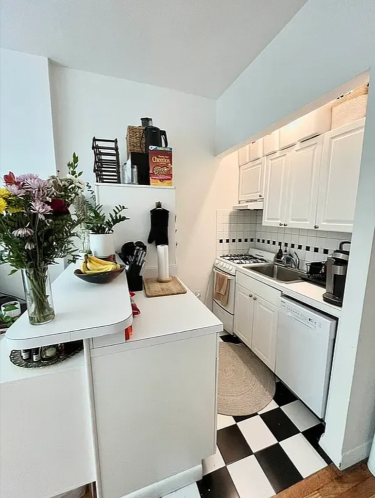 423 East 83rd Street - Photo 2