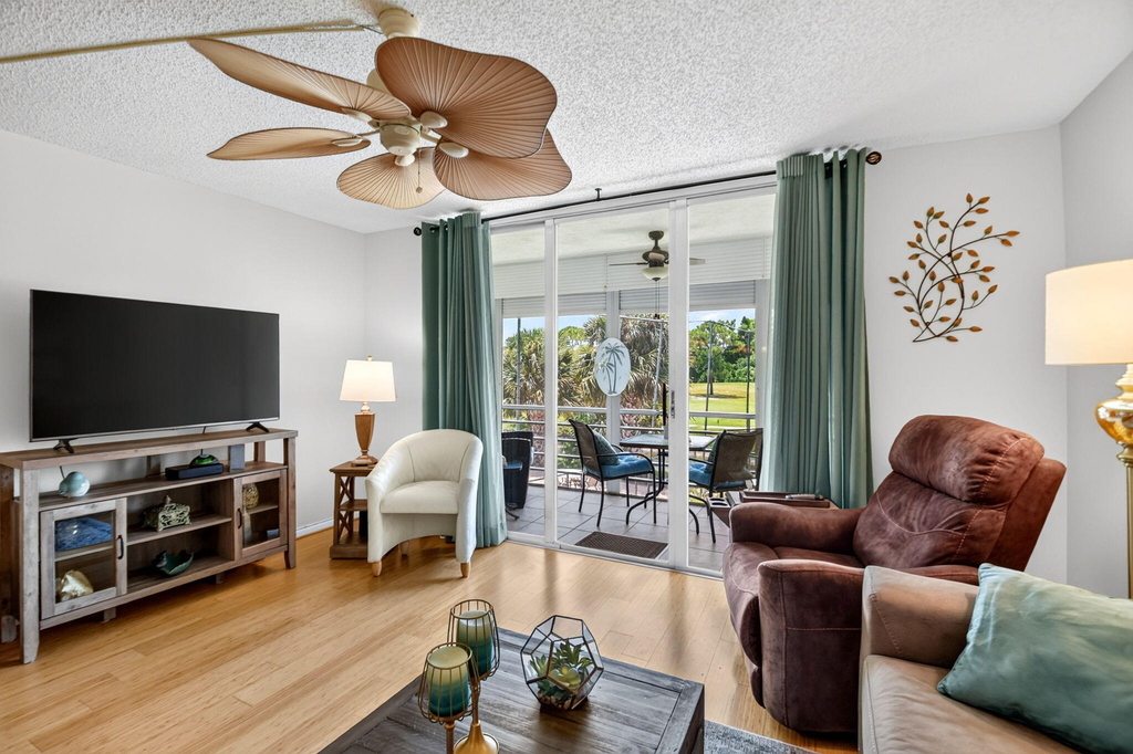 3425 Via Poinciana - Photo 5