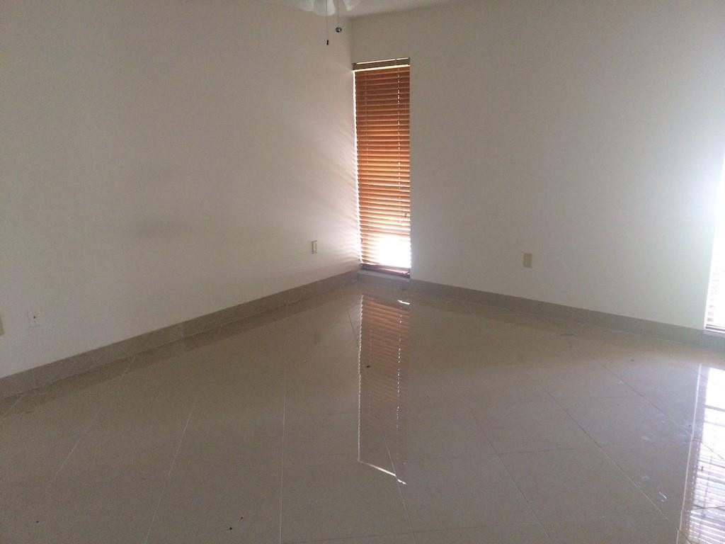 485 N Pine Island Road - Photo 3