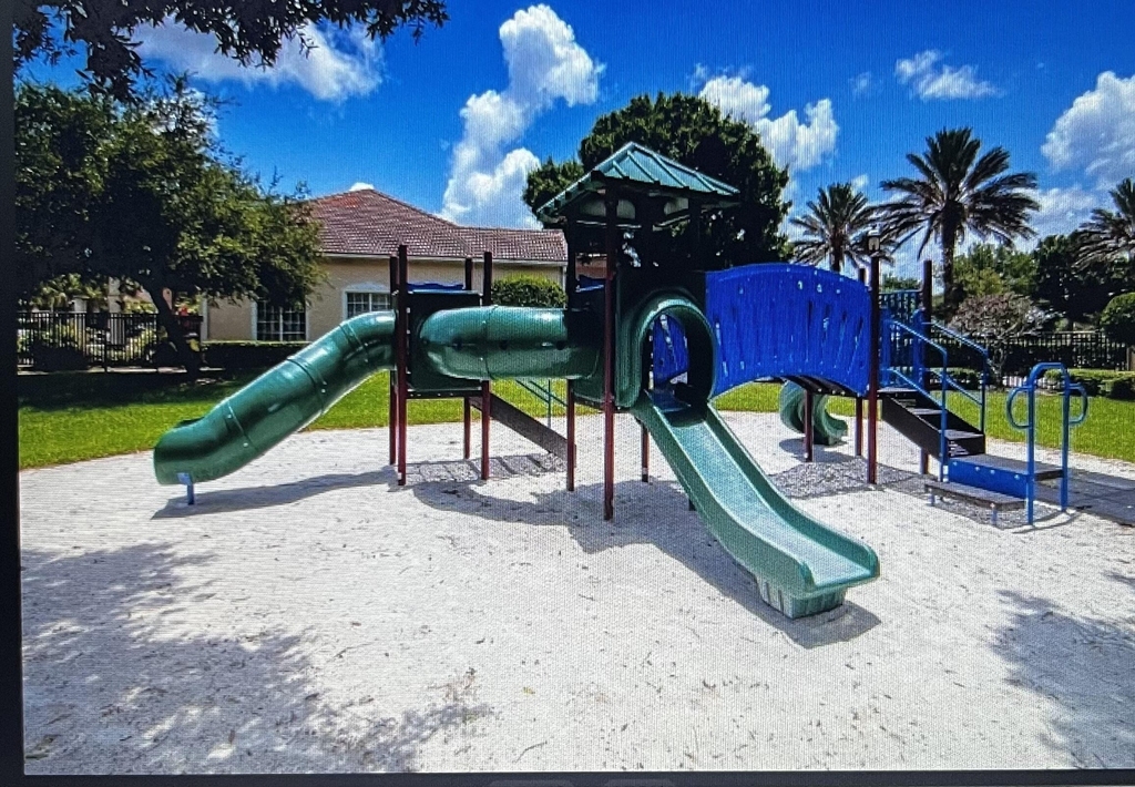 2622 57th Circle - Photo 2