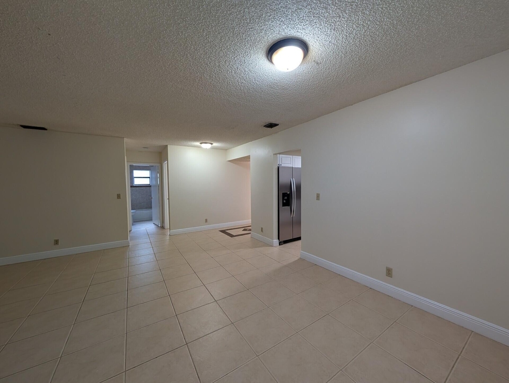 3830 Coral Tree Circle - Photo 4