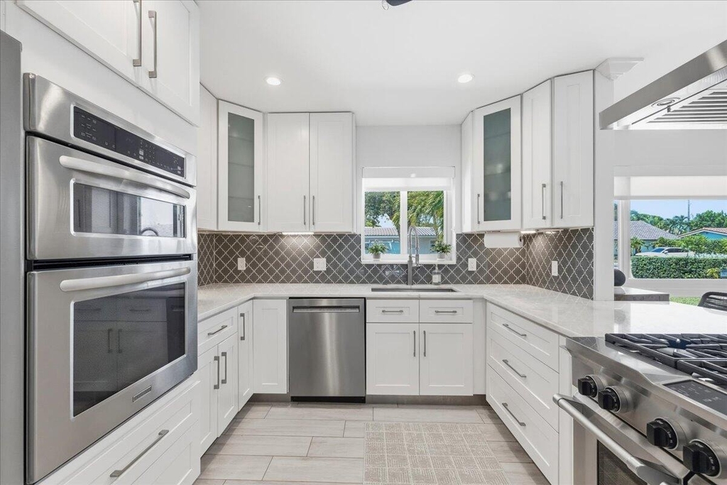 2210 Ne 34th Court - Photo 5