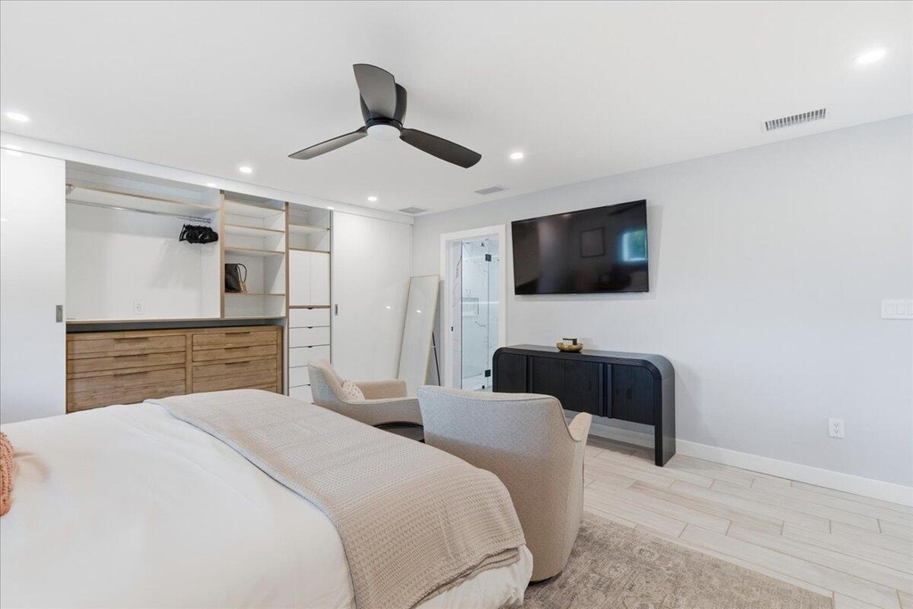 2210 Ne 34th Court - Photo 18