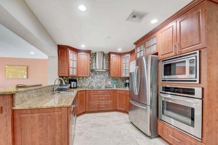 168 Se 31st Avenue - Photo 8