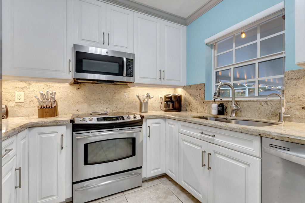 310 Gulfstream Drive - Photo 12