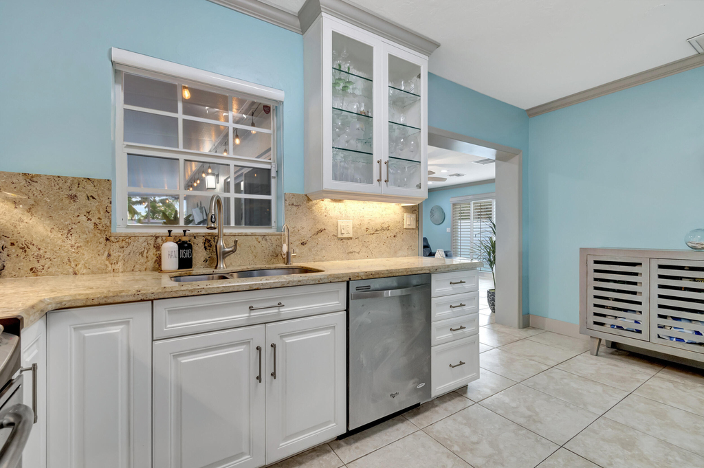 310 Gulfstream Drive - Photo 15