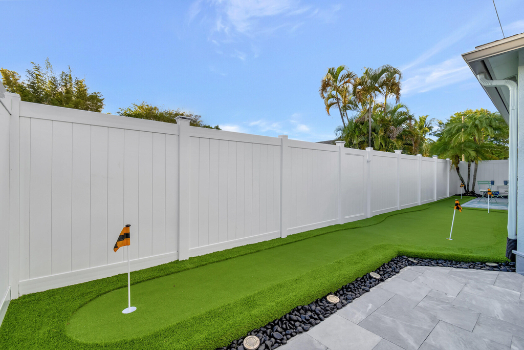 310 Gulfstream Drive - Photo 3