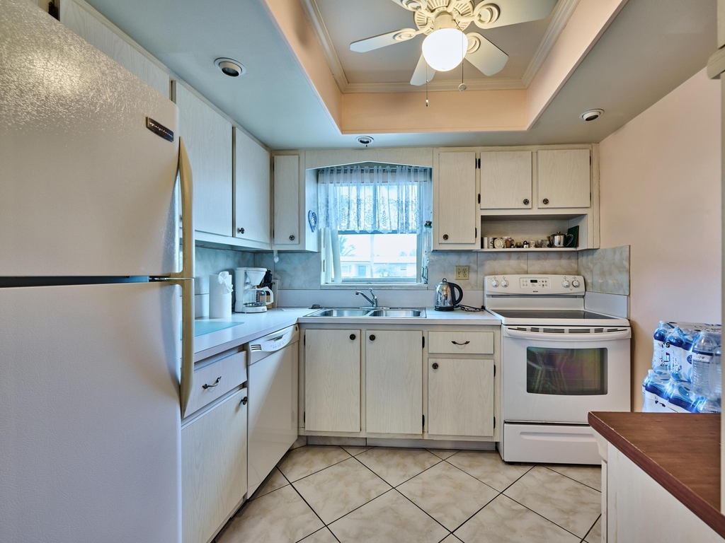 2804 Crosley Drive E - Photo 10