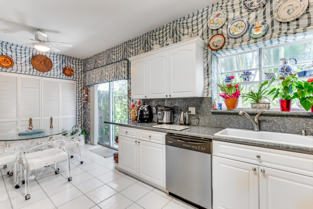11706 Briarwood Circle - Photo 16