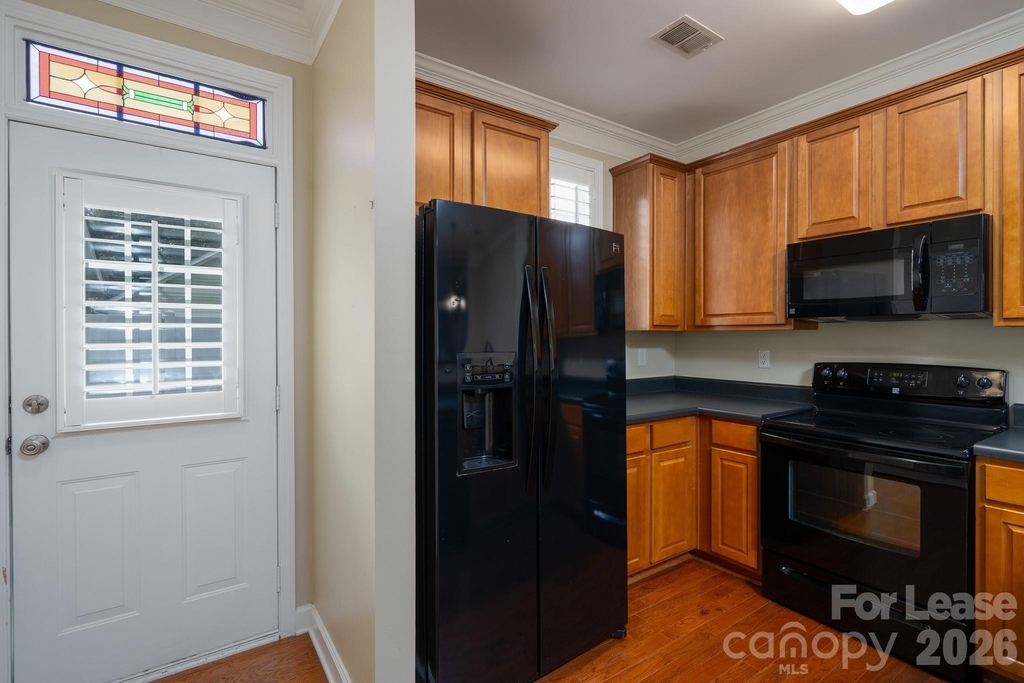 15449 Goodwood Street - Photo 8