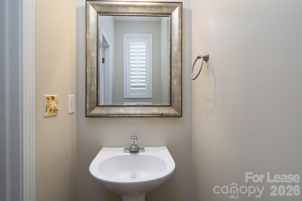 15449 Goodwood Street - Photo 9