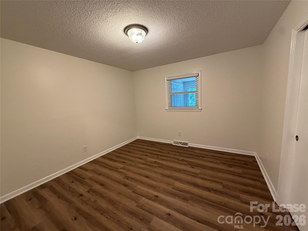 147 Crooked Lane - Photo 11