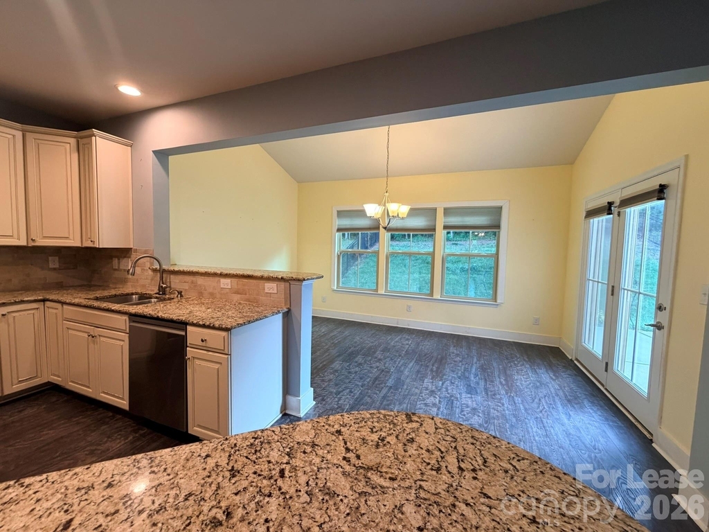 5816 Selkirkshire Road - Photo 5