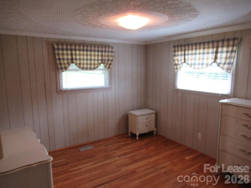 1357 Beal Road - Photo 12