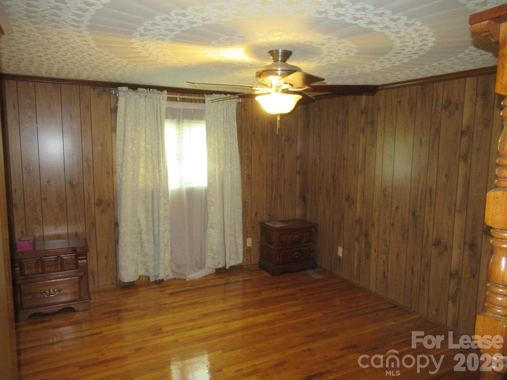 1357 Beal Road - Photo 9