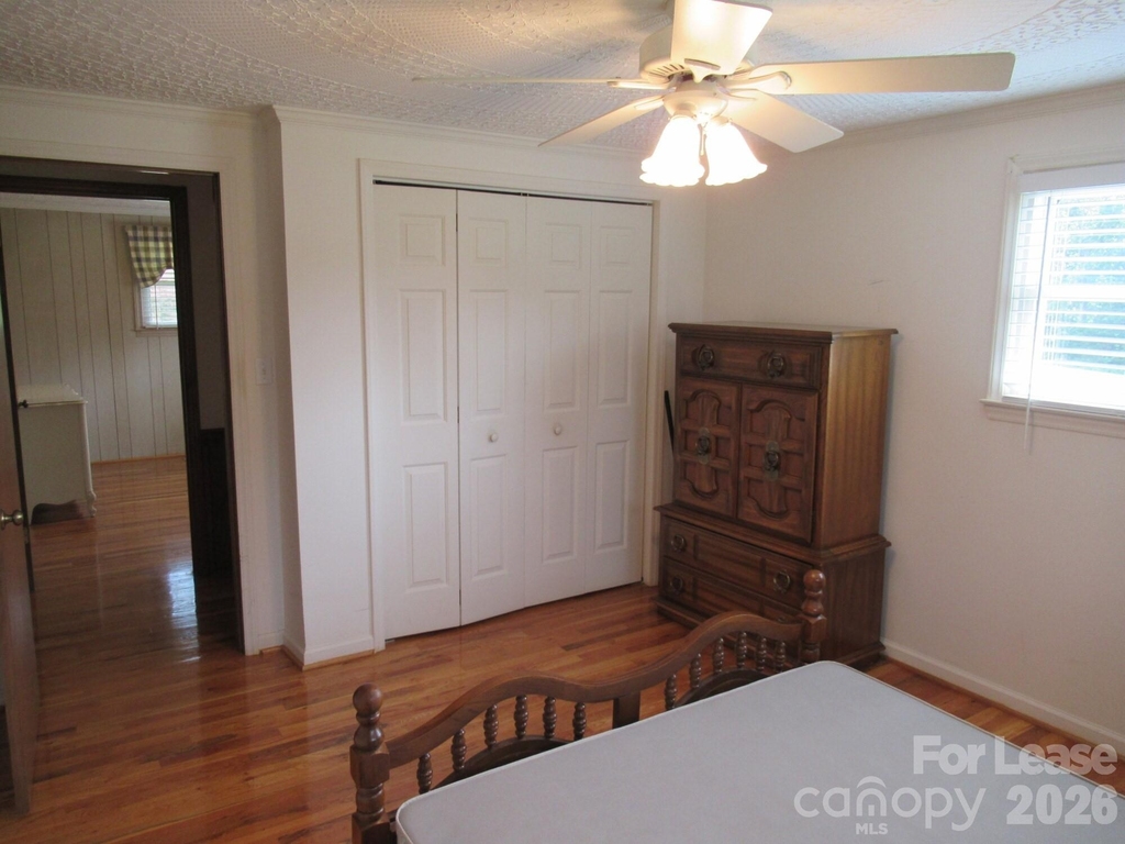1357 Beal Road - Photo 15