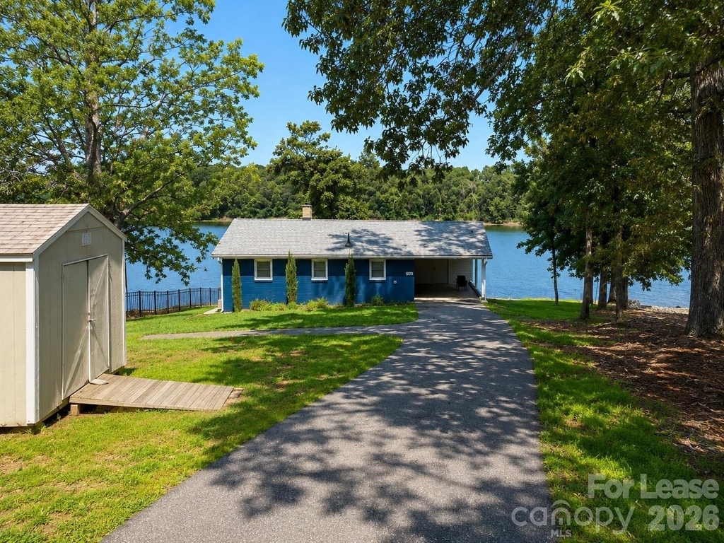 7750 Anglers Way - Photo 0