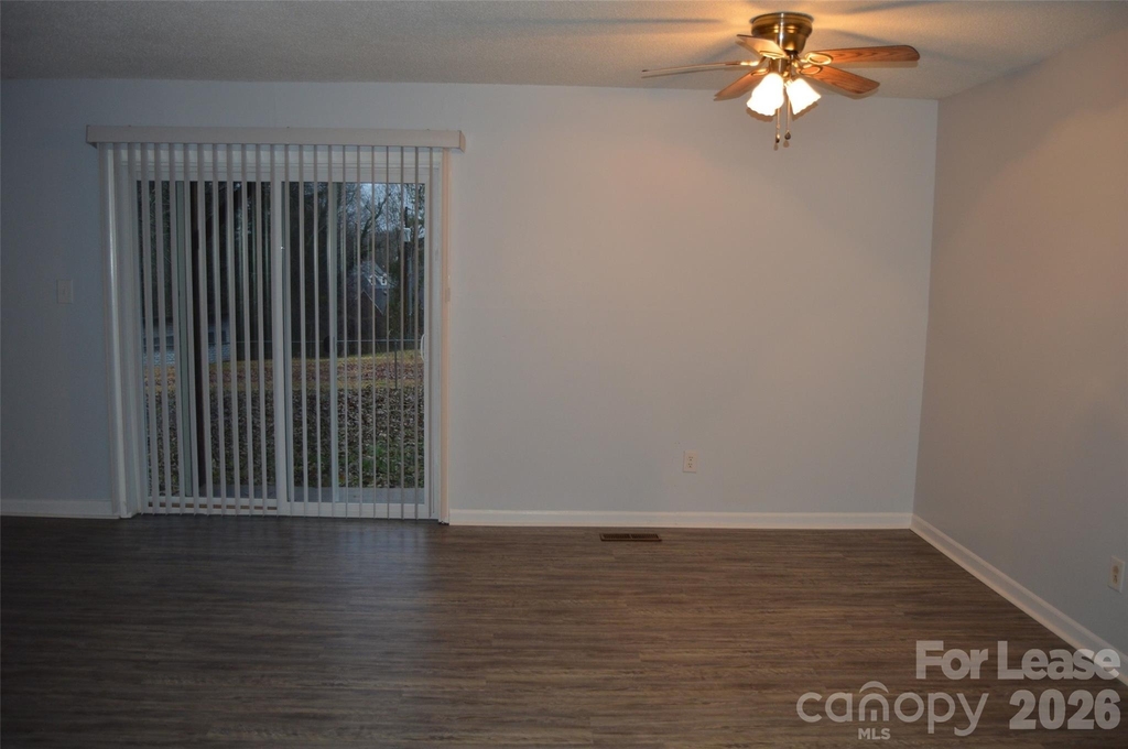 1235 15th Avenue Nw - Photo 7
