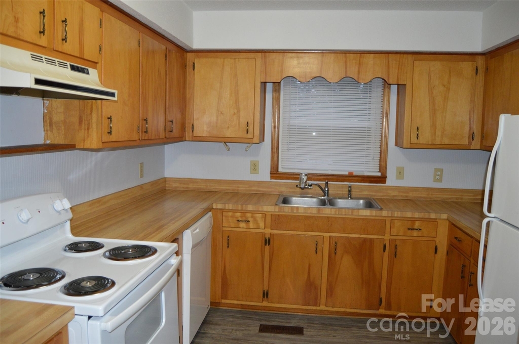 1235 15th Avenue Nw - Photo 13