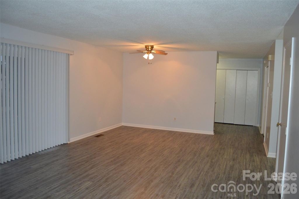 1235 15th Avenue Nw - Photo 4