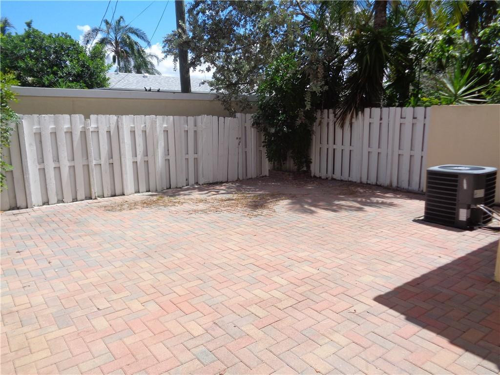 11379 Nw 34th Place - Photo 12