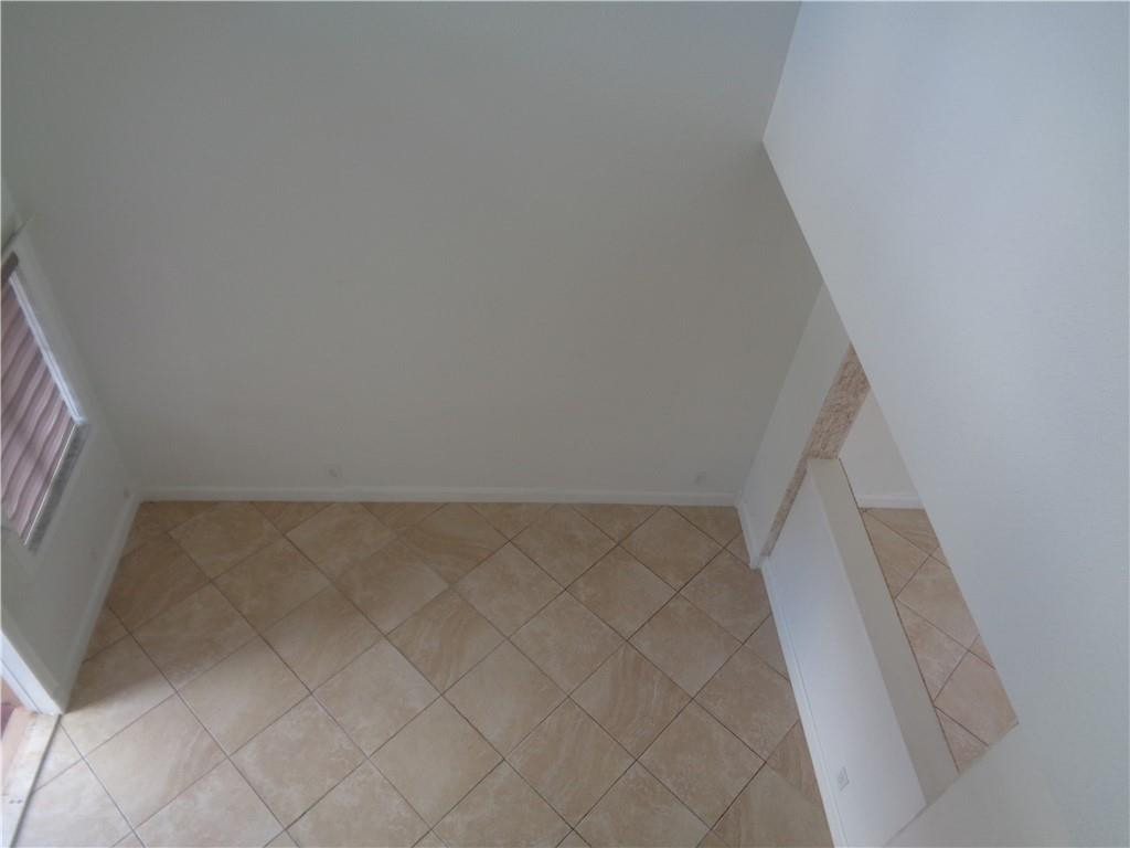11379 Nw 34th Place - Photo 4