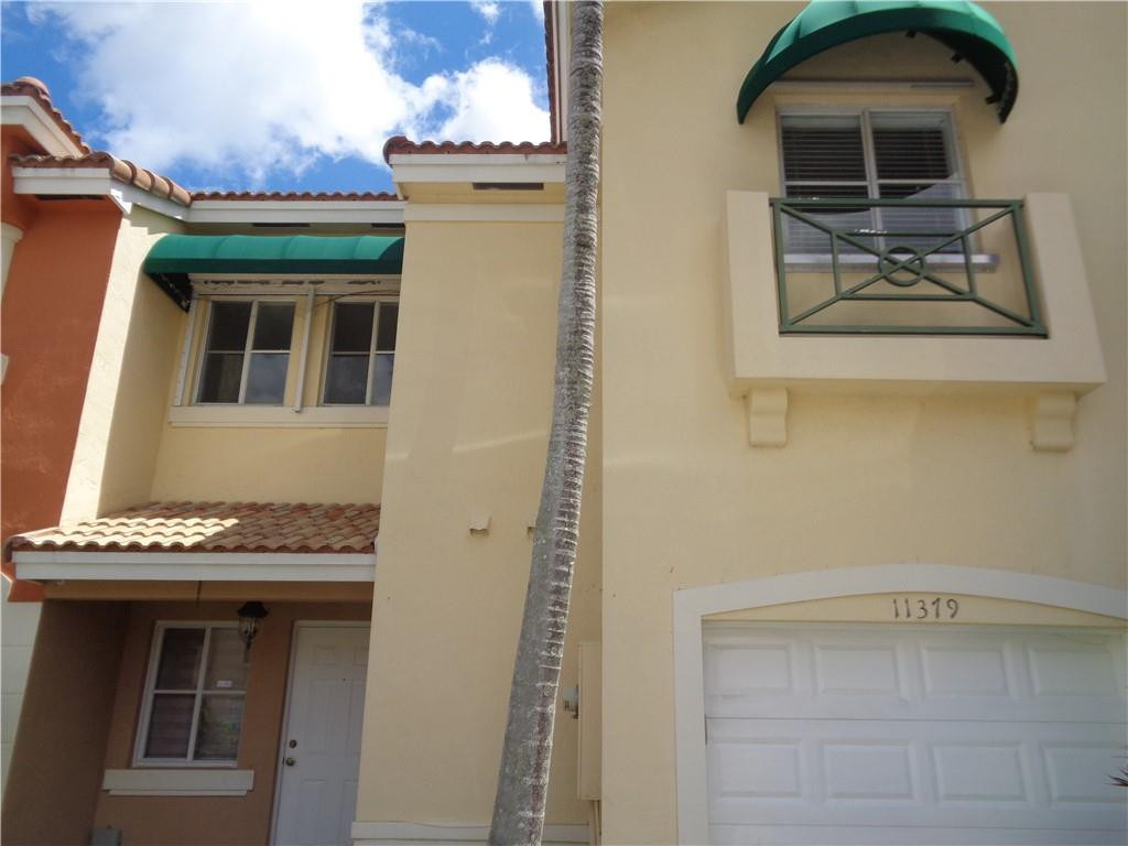 11379 Nw 34th Place - Photo 0