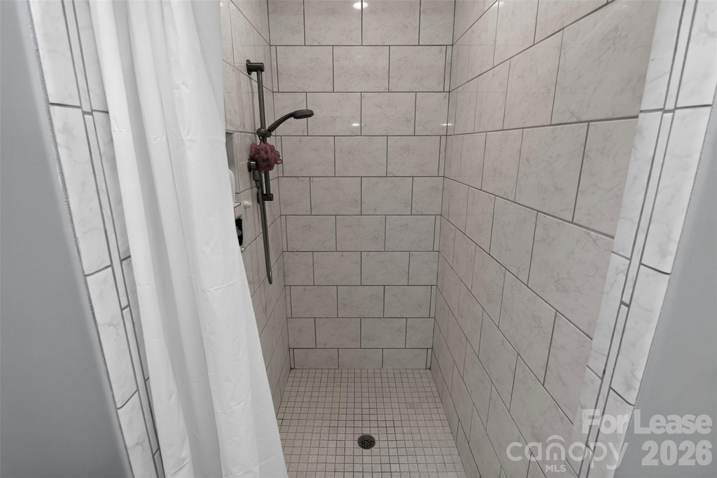 9704 Saddle Avenue - Photo 14