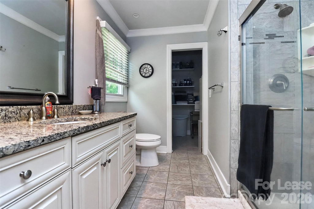 9704 Saddle Avenue - Photo 23
