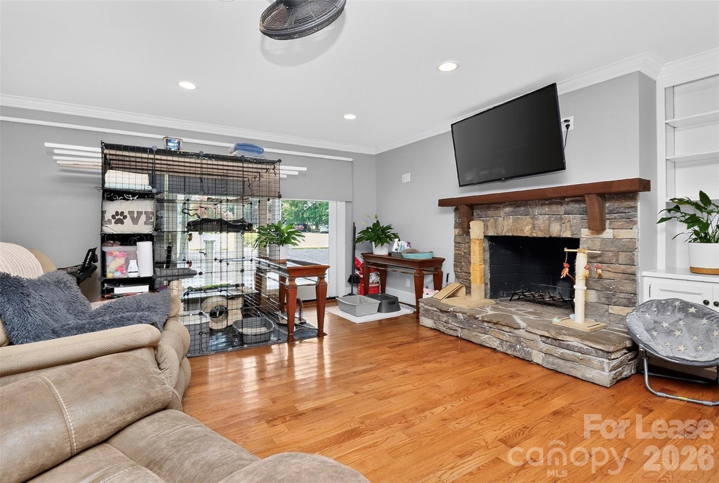 9704 Saddle Avenue - Photo 25
