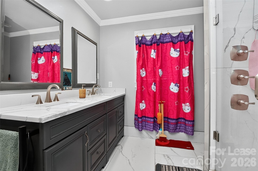 9704 Saddle Avenue - Photo 18