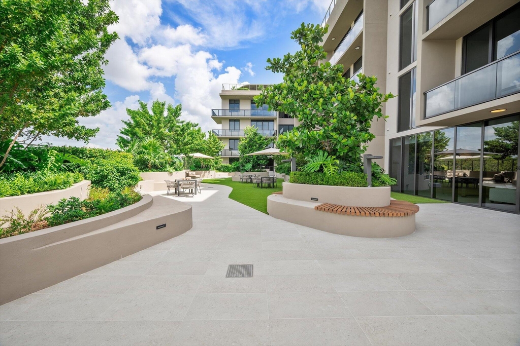 3034 Oak Avenue - Photo 44