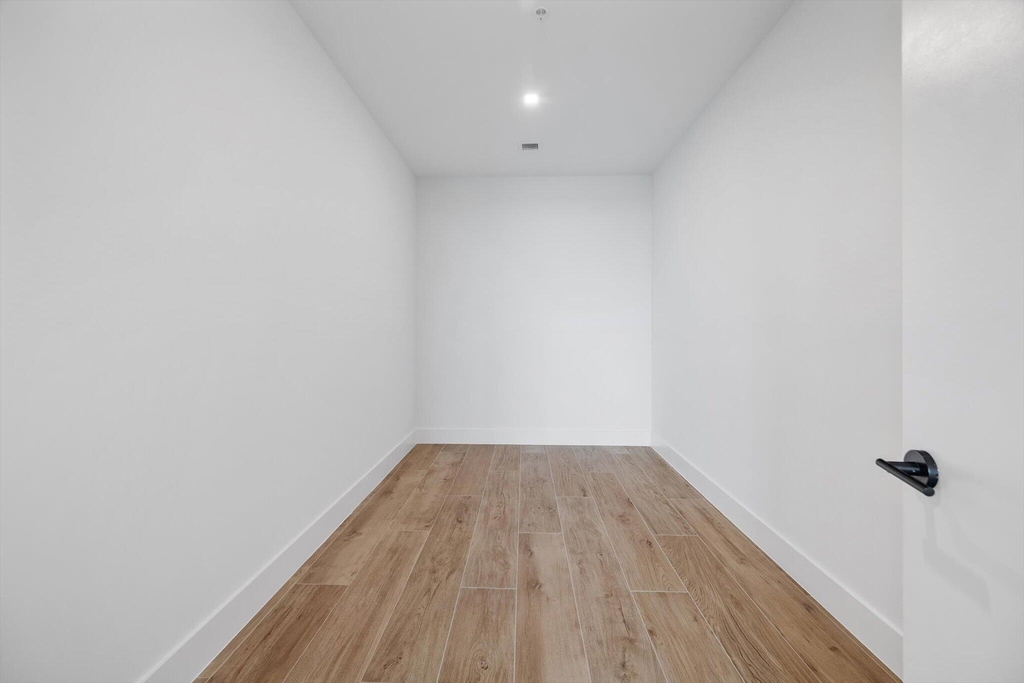 3034 Oak Avenue - Photo 19