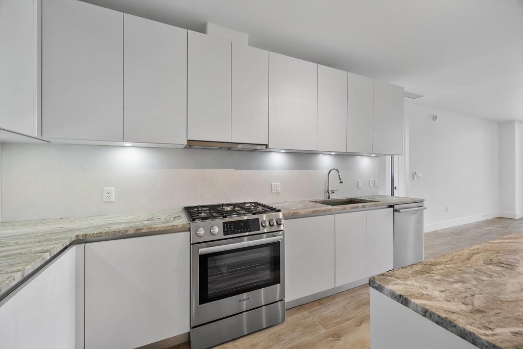 3034 Oak Avenue - Photo 9