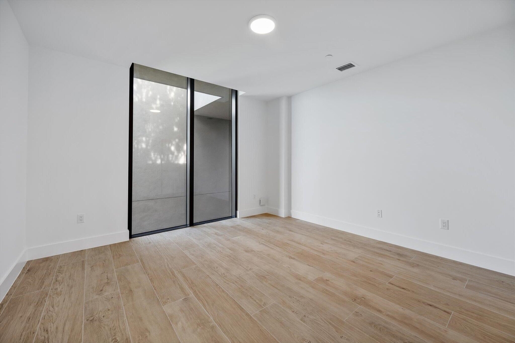 3034 Oak Avenue - Photo 23