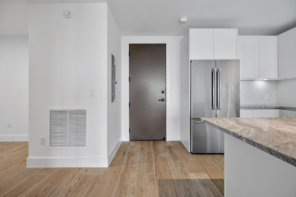 3034 Oak Avenue - Photo 7