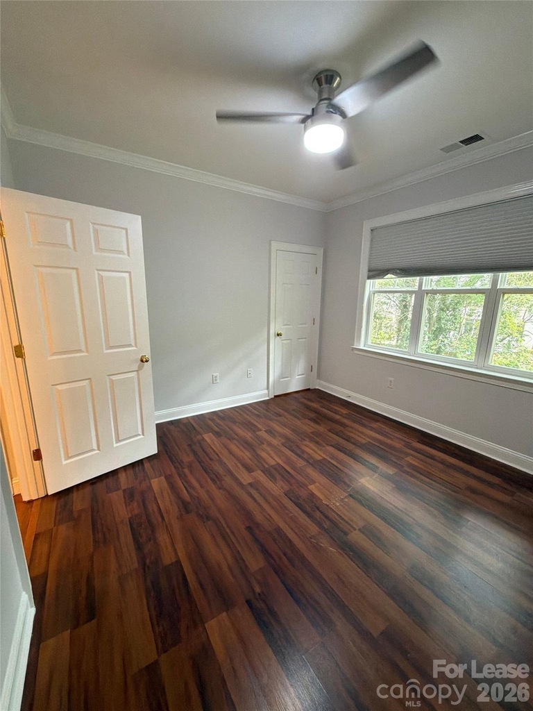 5609 Fairview Road - Photo 12