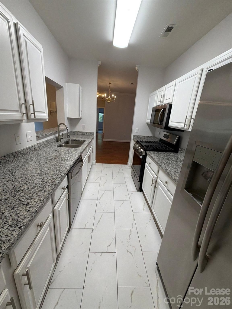 5609 Fairview Road - Photo 10