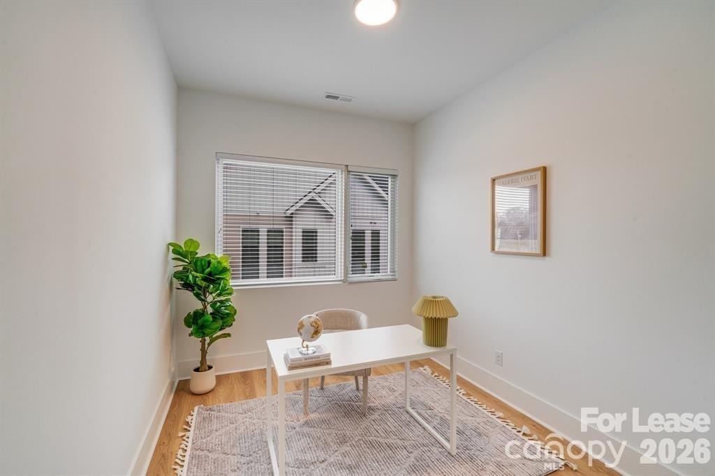 1213 E 36th Street - Photo 36
