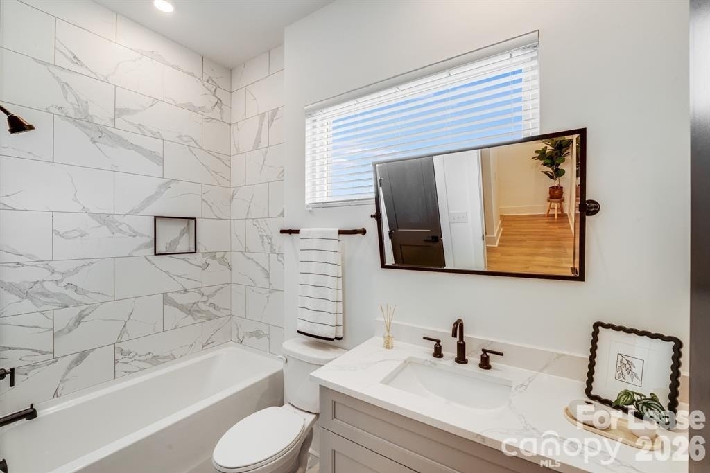 1213 E 36th Street - Photo 33