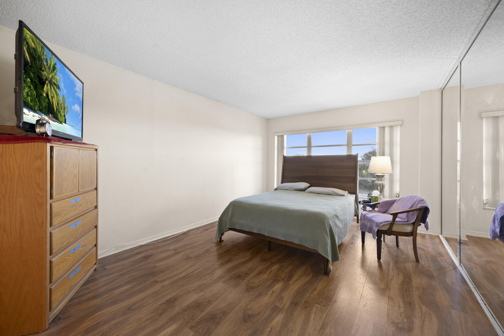 10777 W Sample Road - Photo 5